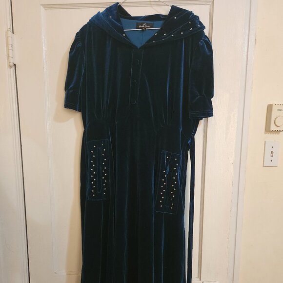Nicoletta Carlone 1930s Style Blue Velvet Hooded Stars Dress - NWOT - Picture 3 of 9